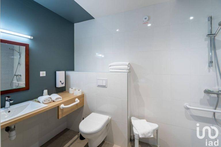 Local commercial - 690 m²