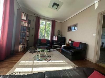 Maison - 170 m² - 7 pièces