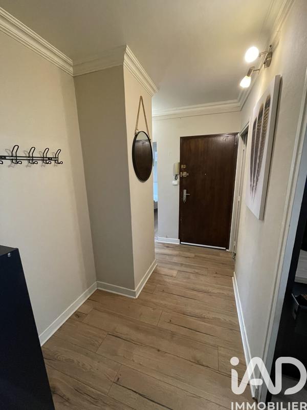 Appartement - 93 m² - 5 pièces