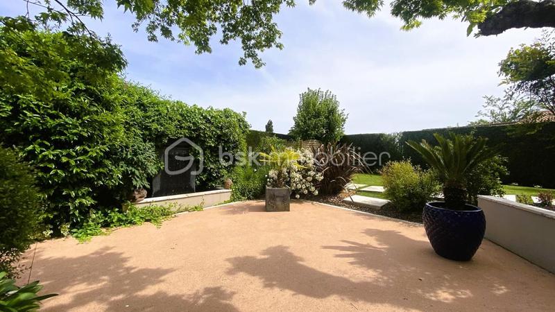 Maison - 145 m² - 6 pièces