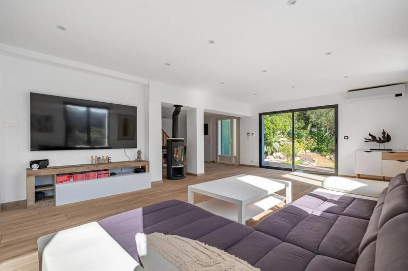 Maison - 170 m² - 5 pièces