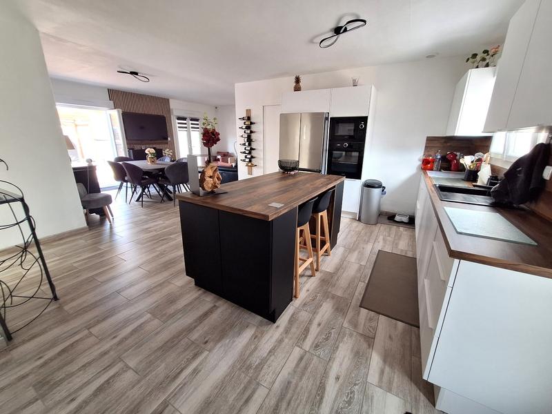 Maison - 83 m² - 4 pièces