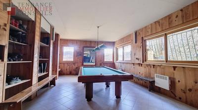 Maison - 528 m² - 17 pièces