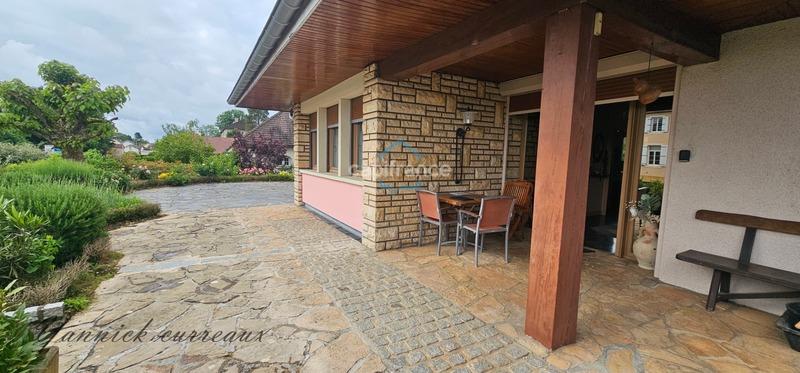 Maison - 152 m² - 7 pièces