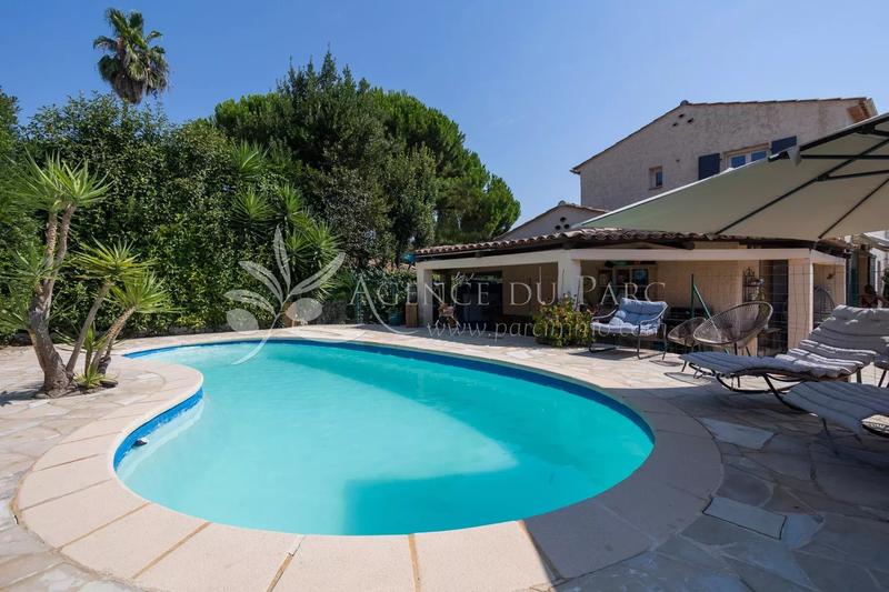 Villa - 171 m² - 5 pièces