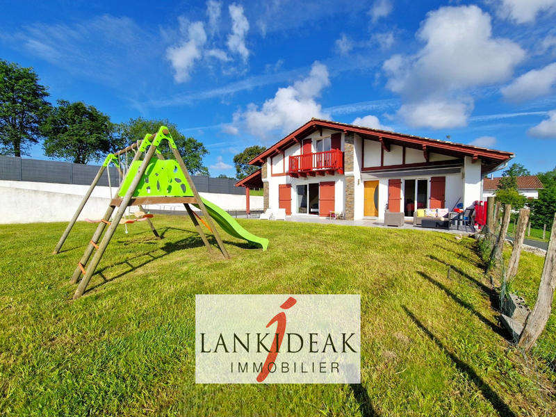 Maison - 164 m² - 5 pièces