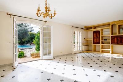 Maison - 195 m² - 8 pièces