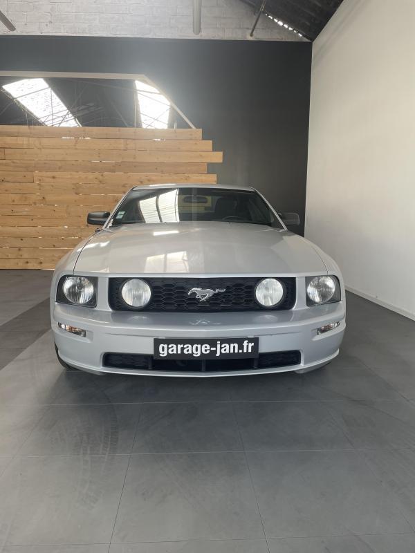 Ford Mustang Gt Coupe 4.6 V8 305