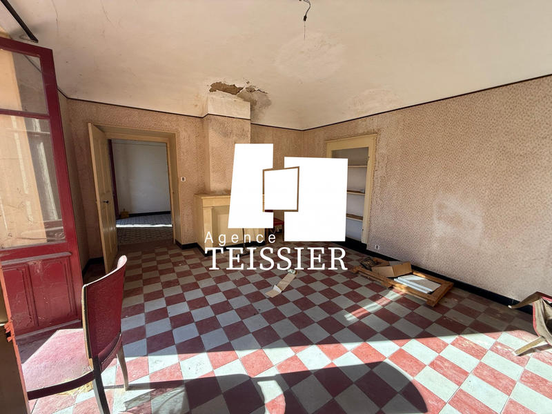 Maison - 100 m² - 2 pièces