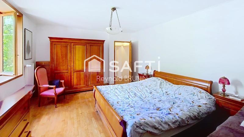 Maison - 111 m² - 5 pièces