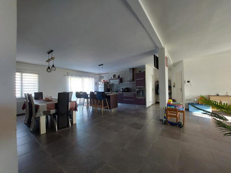 Maison - 170 m² - 6 pièces