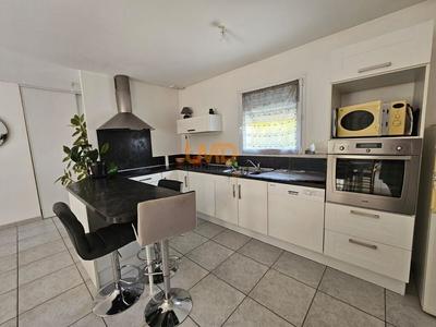 Maison - 82 m² - 4 pièces