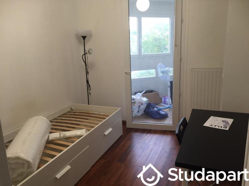 Chambre - 9 m² - 1 pièce