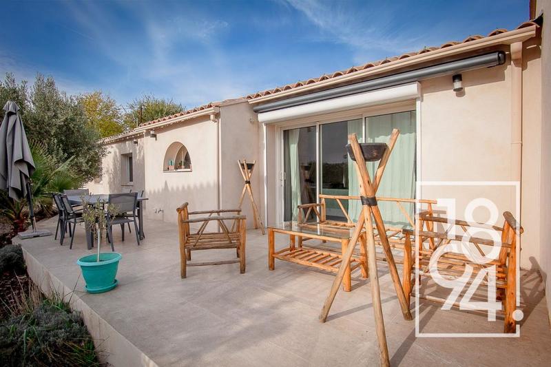 Maison - 213 m² - 5 pièces