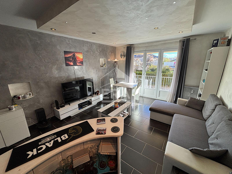 Appartement - 77 m² - 4 pièces