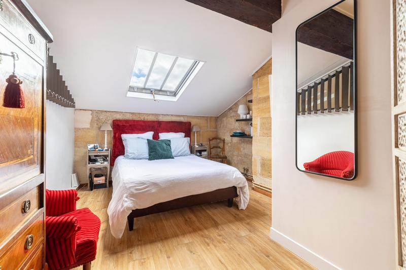 Appartement - 155 m² - 7 pièces