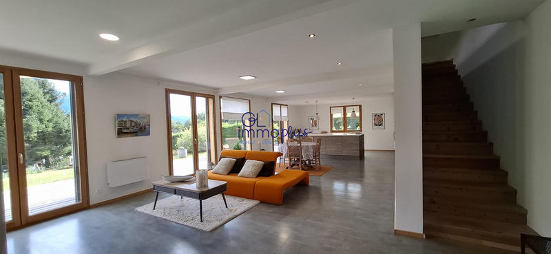 Maison contemporaine - 156 m² - 7 pièces