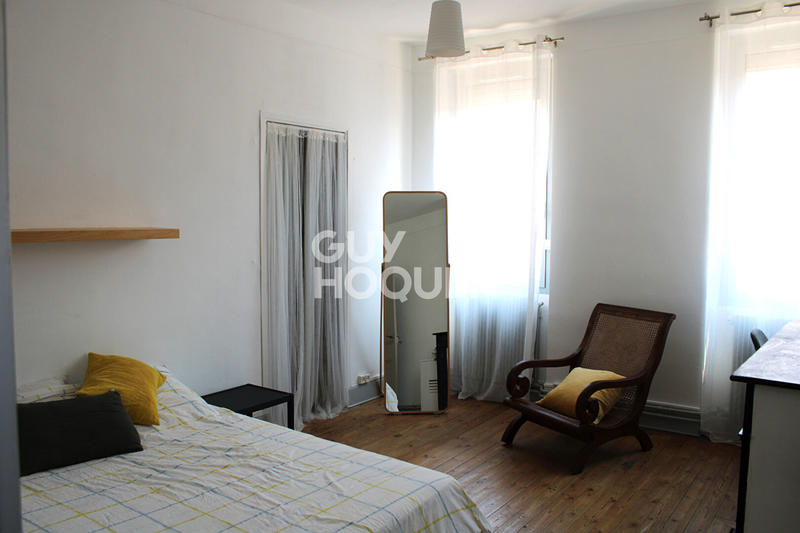 Maison - 204 m² - 6 pièces