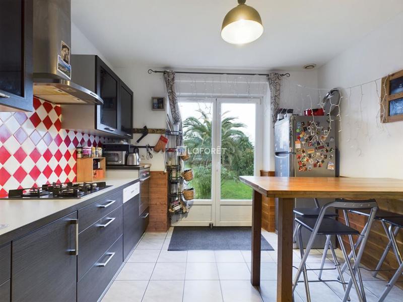 Maison - 80 m² - 5 pièces