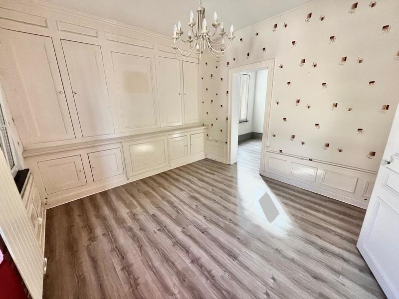 Maison ancienne - 141 m² - 8 pièces