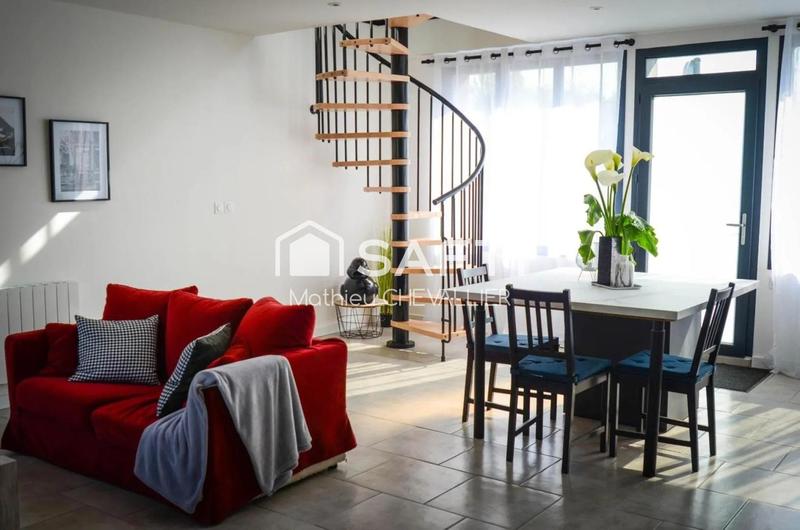 Maison - 254 m² - 11 pièces