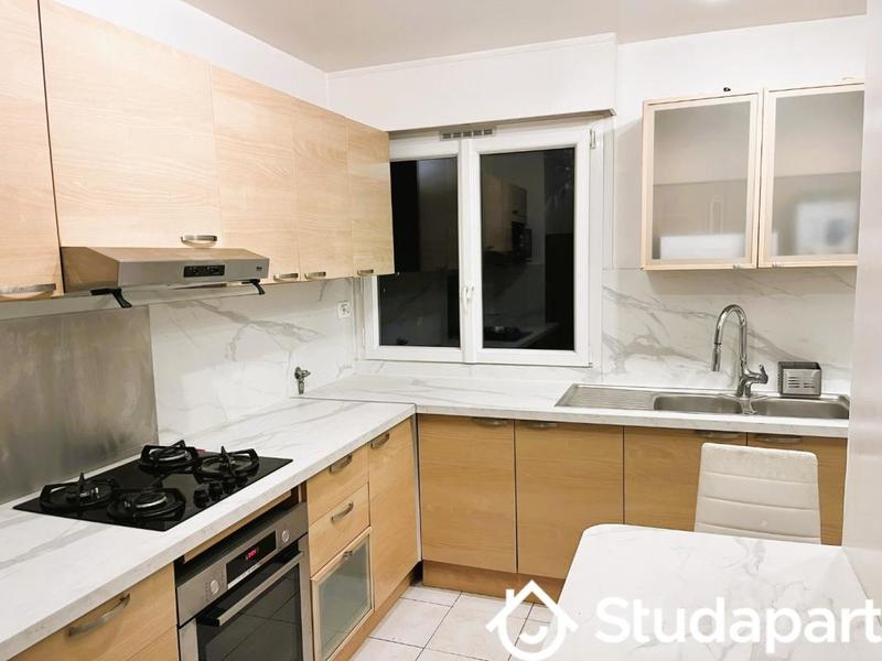 Chambre - 12 m² - 1 pièce