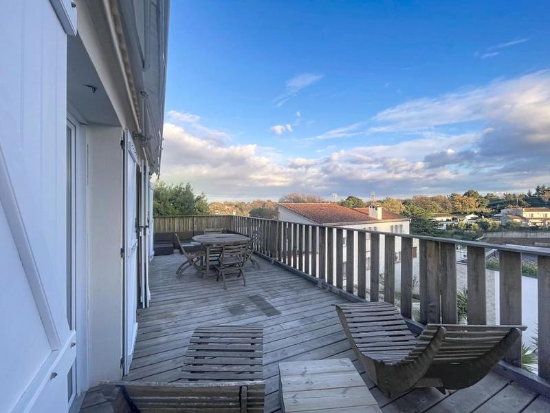 Appartement - 98 m² - 4 pièces