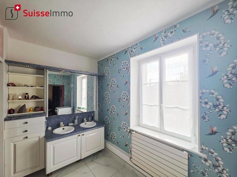 Propriété - 330 m² - 10 pièces