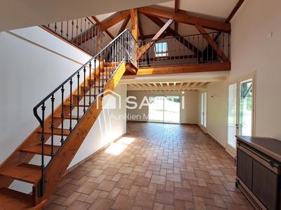 Maison - 245 m² - 9 pièces