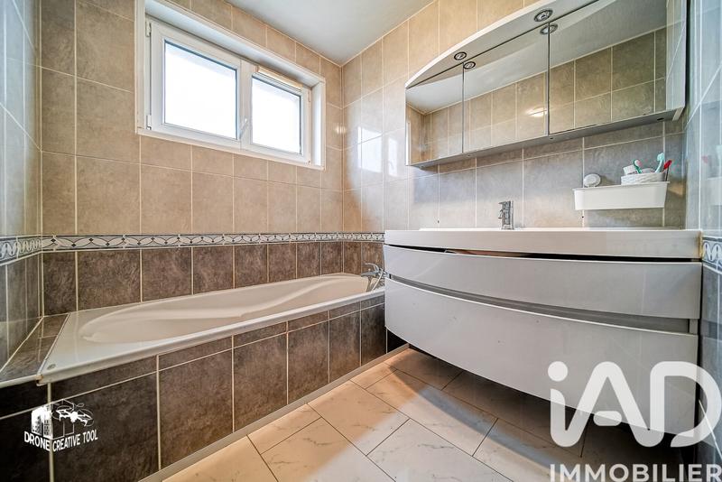 Maison - 185 m² - 6 pièces