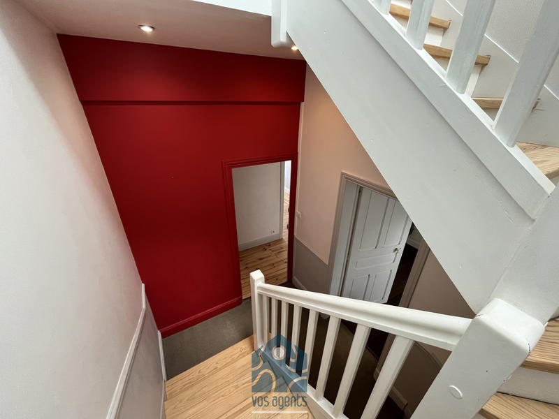 Maison - 181 m² - 7 pièces