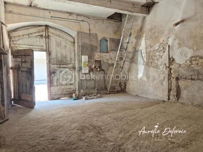 Remise - 59 m² - 2 pièces