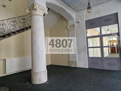 Appartement - 188 m² - 5 pièces