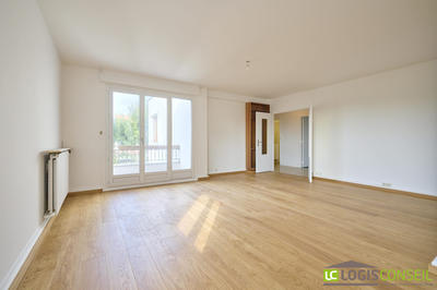 Appartement - 88 m² - 5 pièces