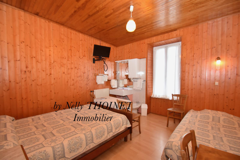 Local commercial - 400 m² - 22 pièces