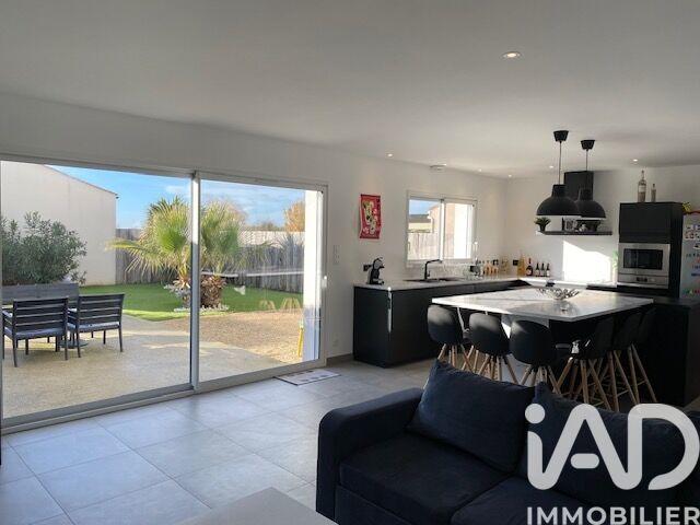 Maison - 95 m² - 4 pièces