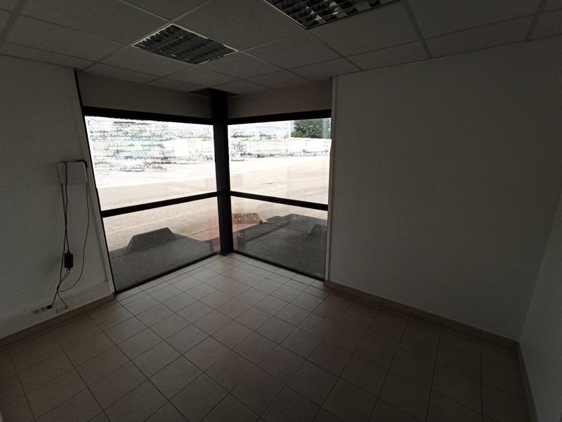 Bureau - 330 m²