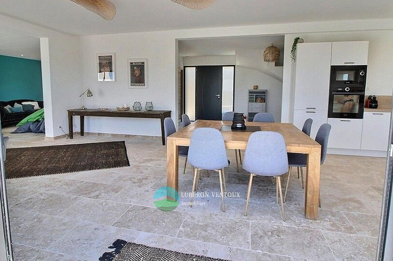 Maison - 185 m² - 6 pièces