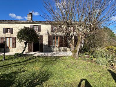 Maison - 150 m² - 7 pièces
