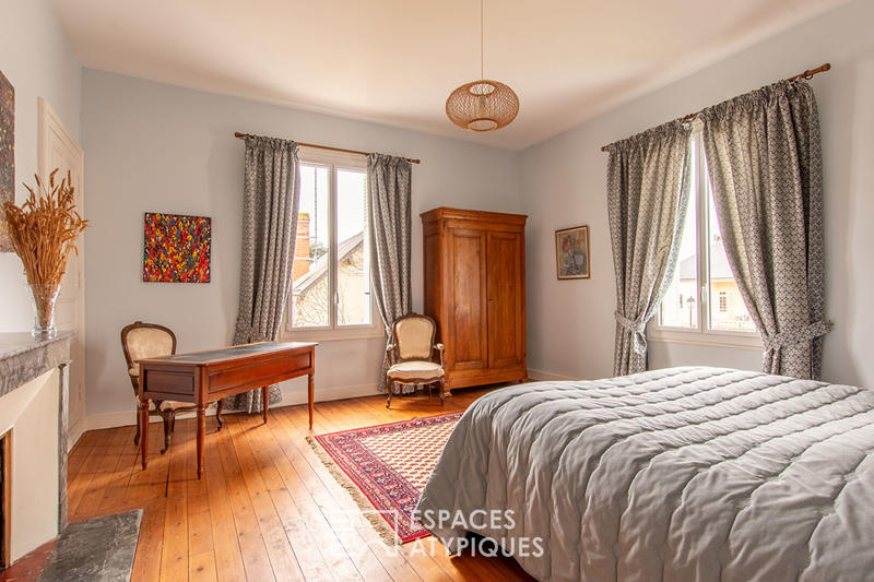 Demeure - 427 m² - 11 pièces