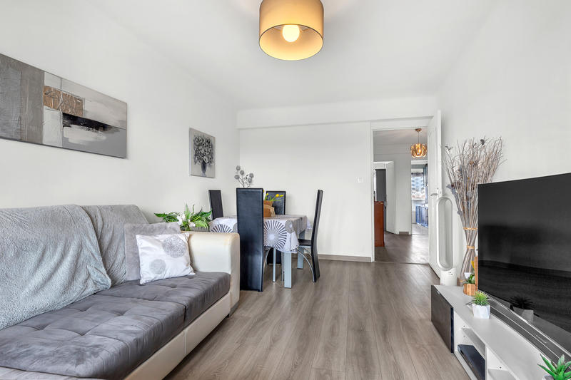 Appartement - 85 m² - 4 pièces