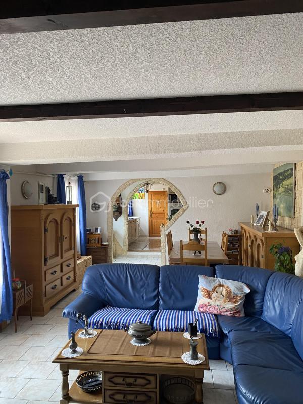 Maison - 180 m² - 6 pièces