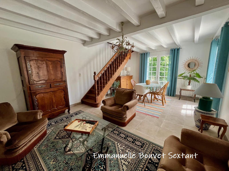 Maison - 187 m² - 7 pièces