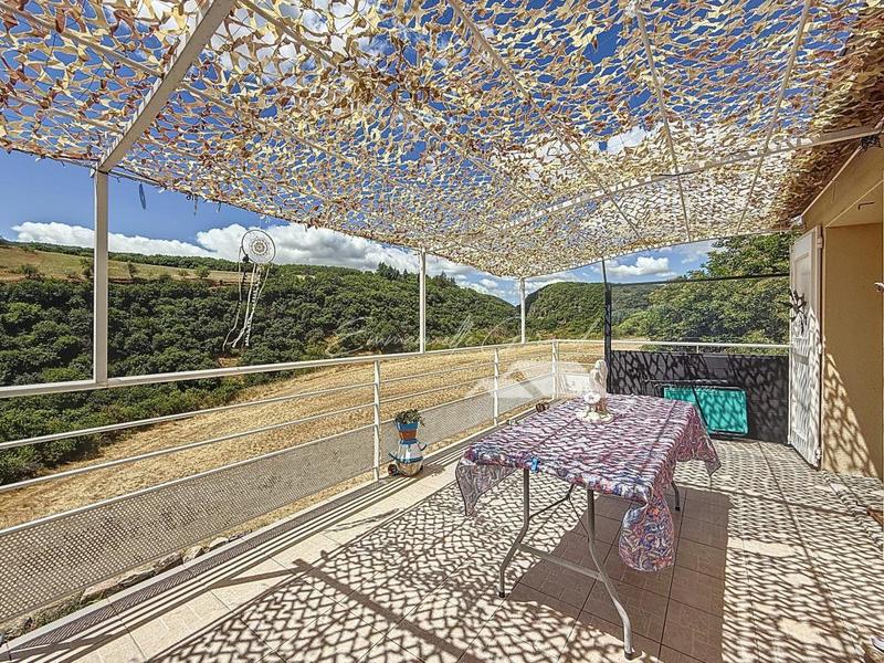 Maison - 85 m² - 5 pièces