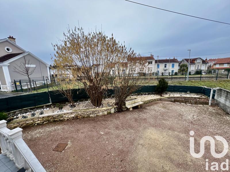 Maison - 137 m² - 6 pièces