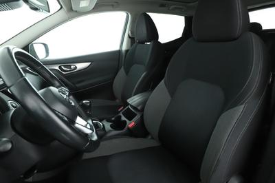 Nissan Qashqai 1.5 dCi n-Connecta 115 ch
