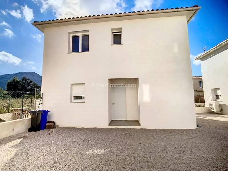 Maison - 92 m² - 4 pièces