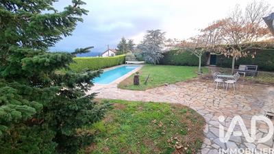 Maison - 122 m² - 6 pièces