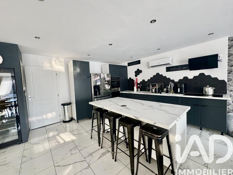 Maison de maîtres - 145 m² - 6 pièces