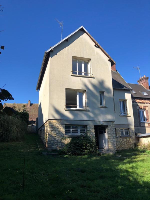 Maison - 98 m² - 5 pièces